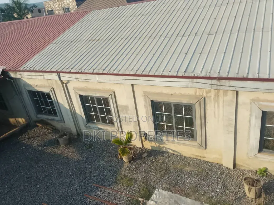 Church Building at Oyarifa Teiman for Rent