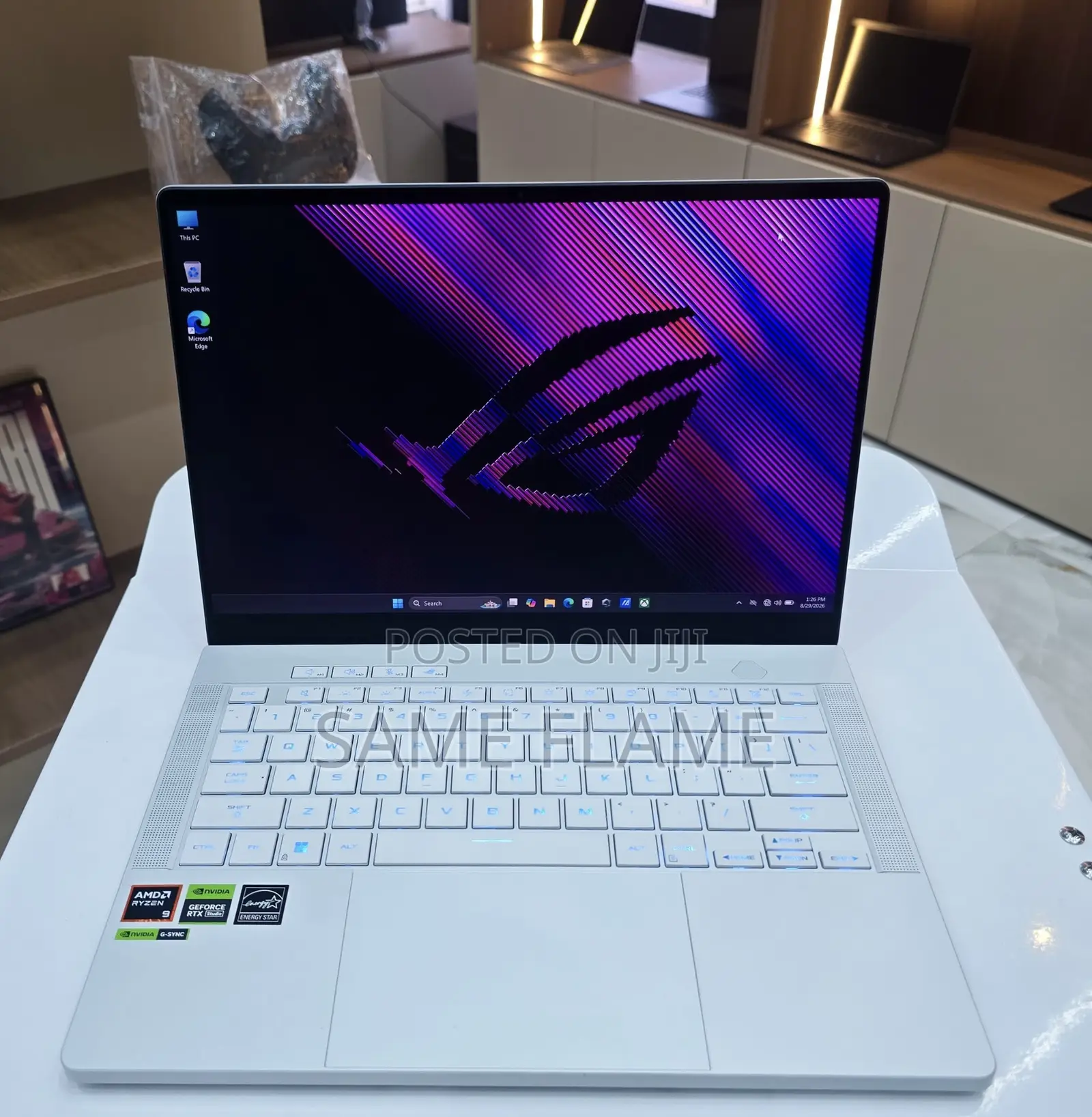Laptop Asus ROG Zephyrus G14 16GB AMD Ryzen 9 SSD 1T