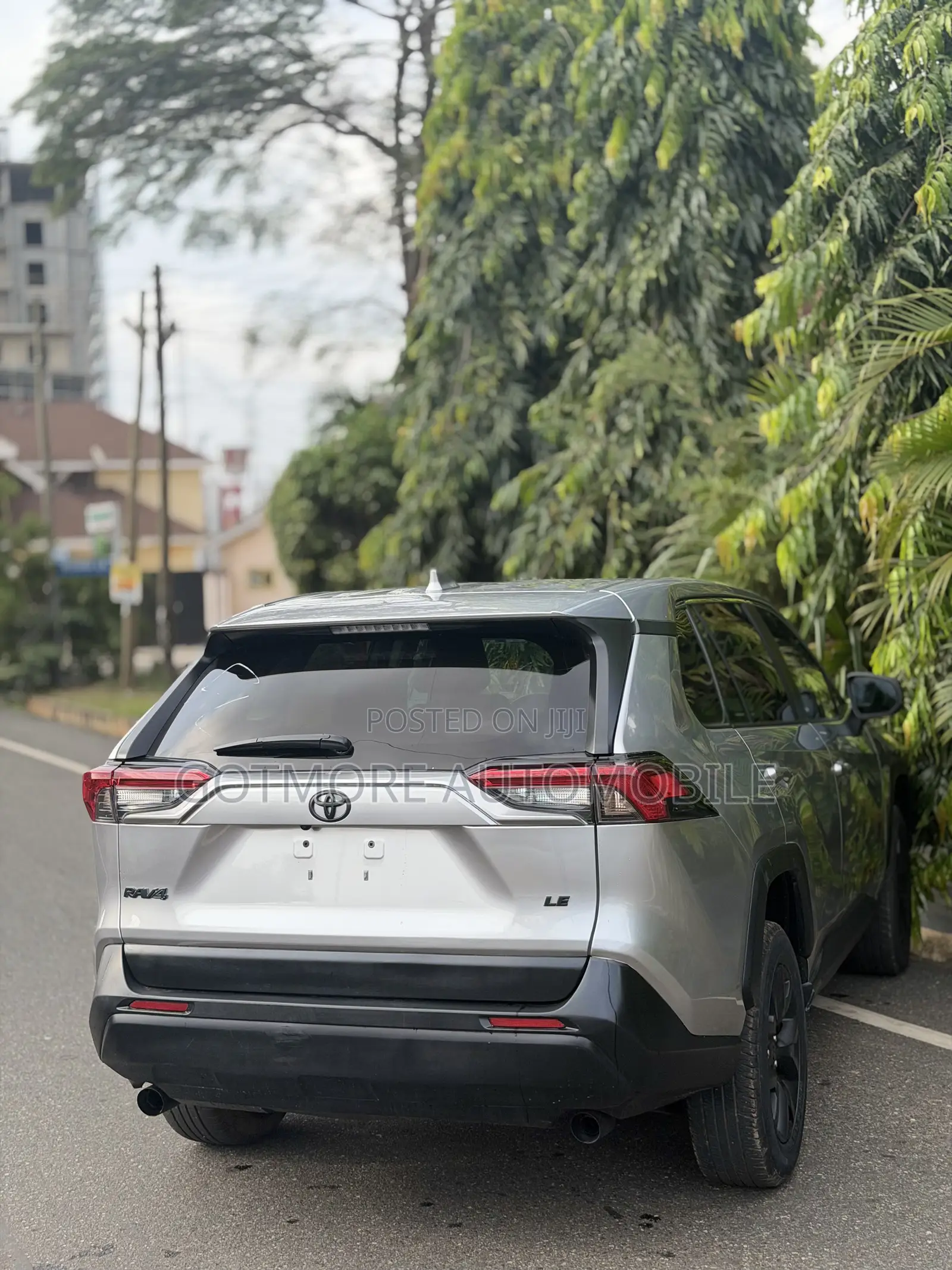 Toyota RAV4 LE 2022 Gray