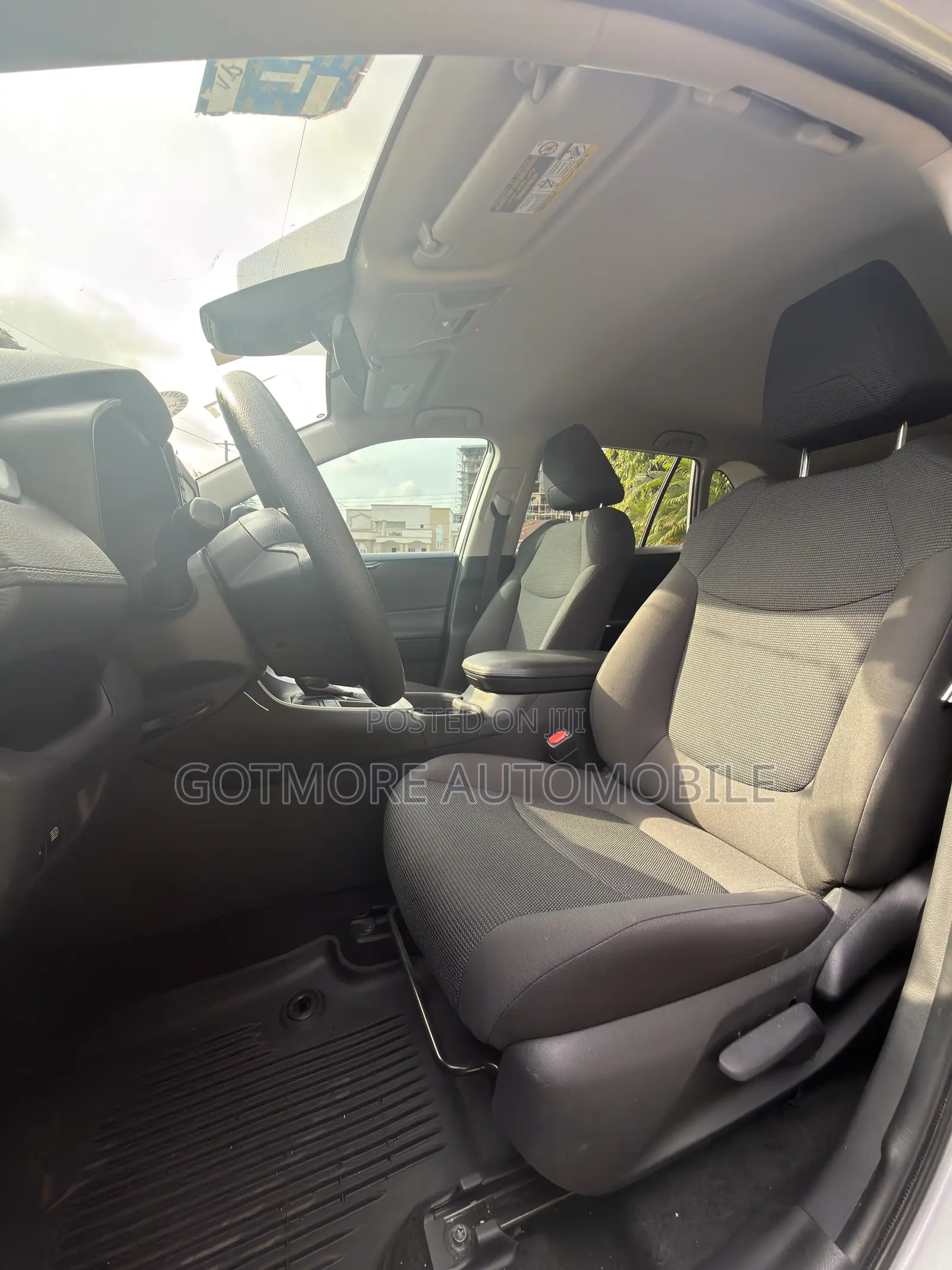 Toyota RAV4 LE 2022 Gray