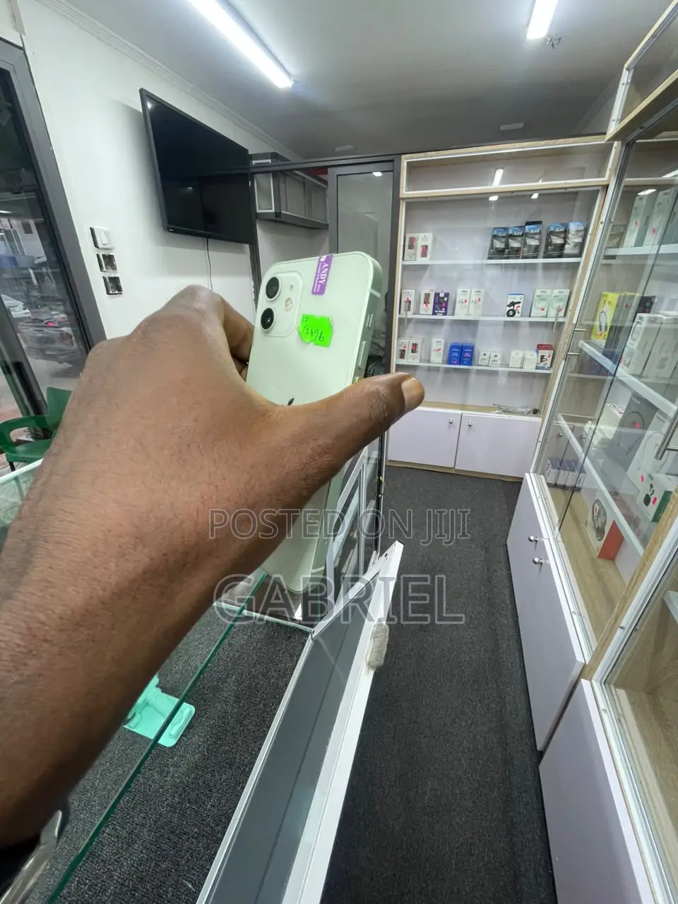New Apple iPhone 12 128 GB Green