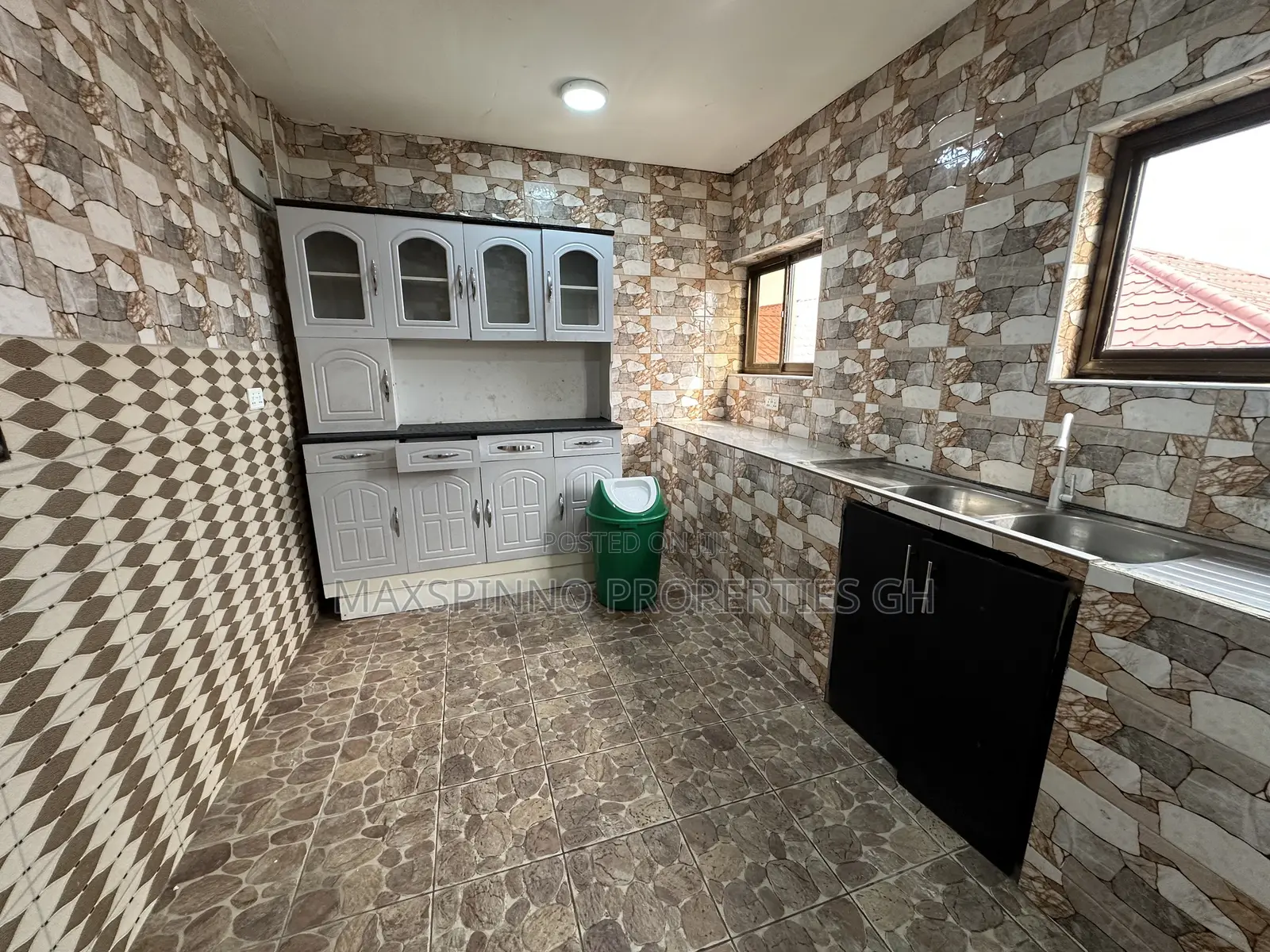 2bdrm Apartment in Maxspinno Properties, American House for rent