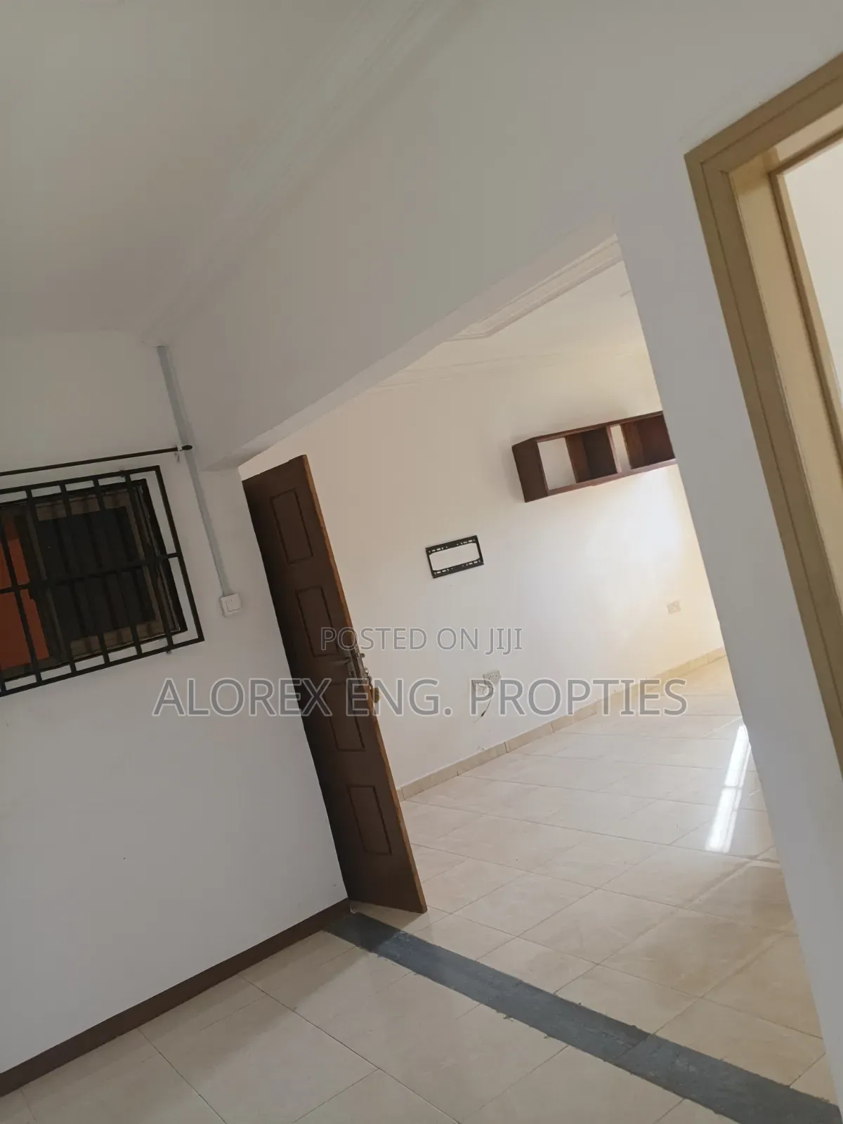 1bdrm Apartment in Foster Home, Frafraha for rent