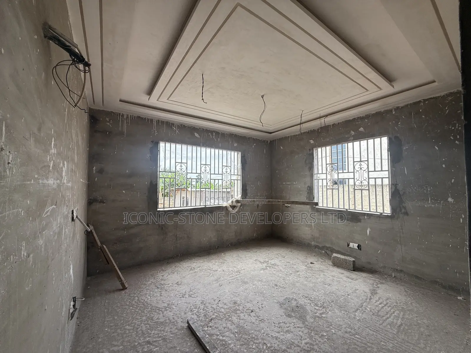 18bdrm Apartment in Abokobi for sale