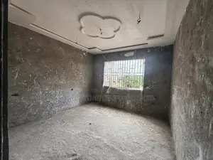 18bdrm Apartment in Abokobi for sale
