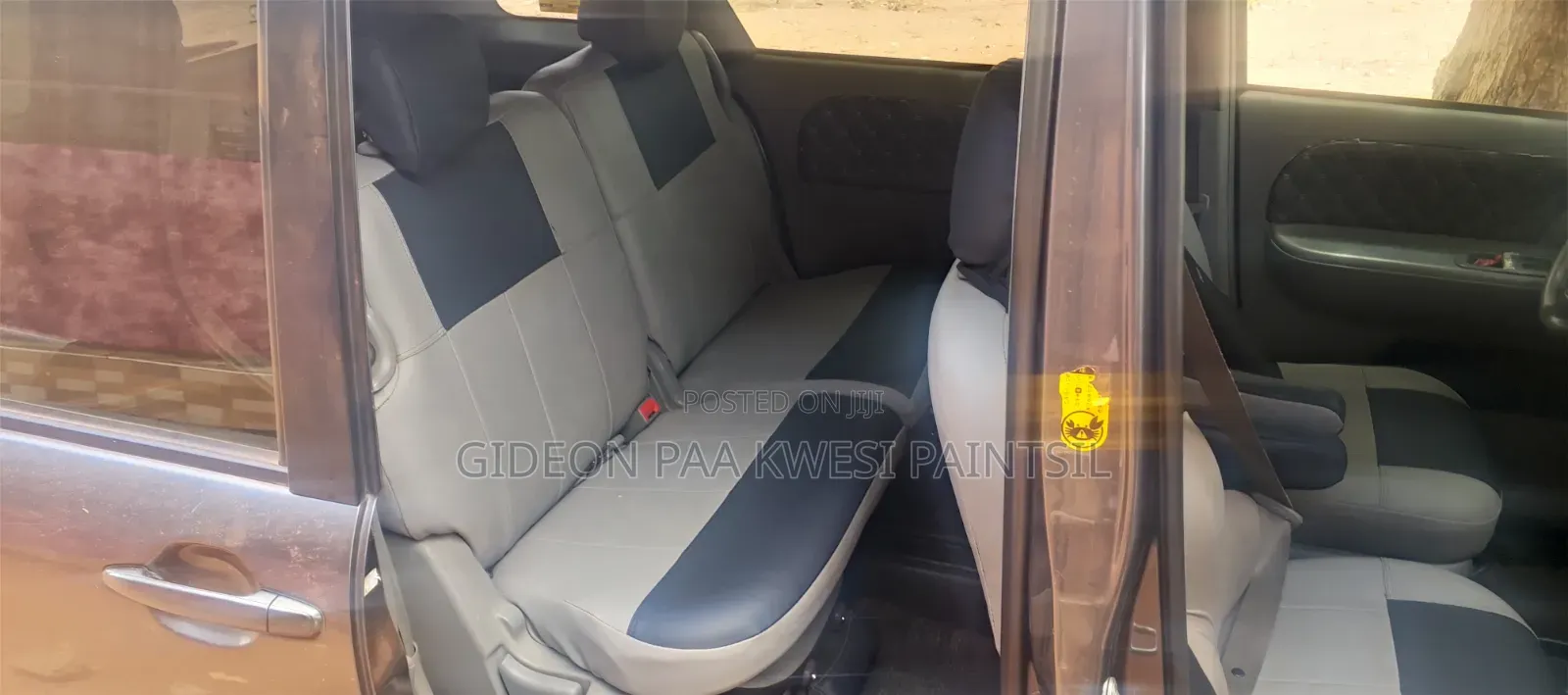 Toyota Sienta 2012 Gray