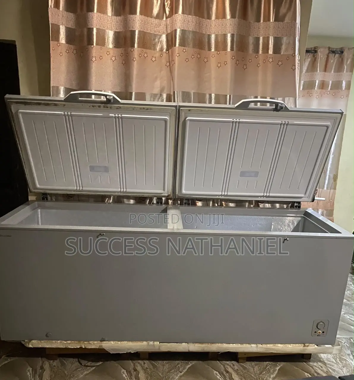 Hisense 725L Double Door Chest Freezer