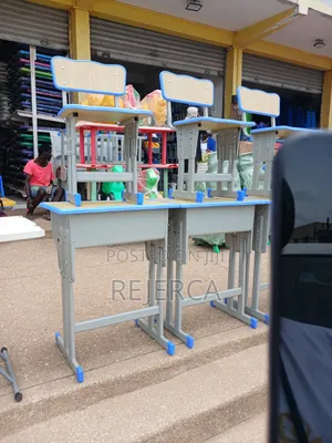 Stustudents Table and Chairs