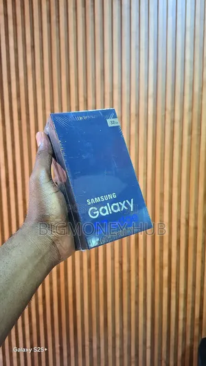 New Samsung Galaxy S7 edge 32 GB Black