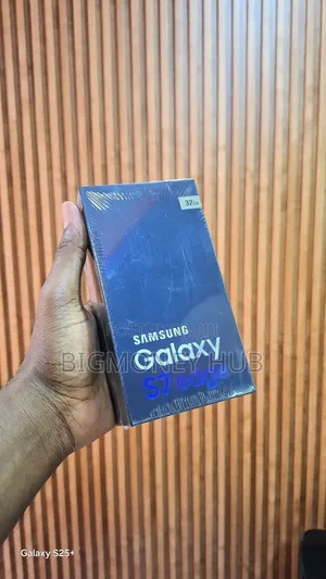 New Samsung Galaxy S7 edge 32 GB Black
