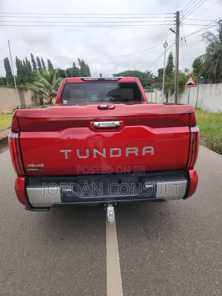 Toyota Tundra 2023 Red