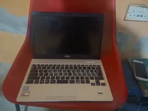 Laptop Fujitsu Lifebook S936 8GB Intel Core i5 SSD 140GB