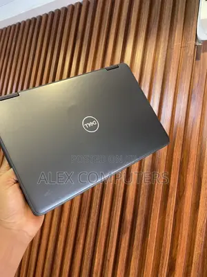 Laptop Dell Latitude 3190 2-in-1 4GB Intel Pentium SSD 128GB