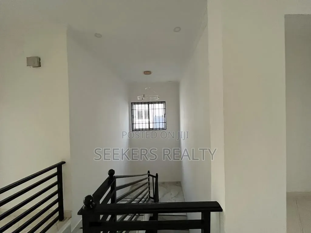4bdrm House in Seekers Realty, School Junction for rent