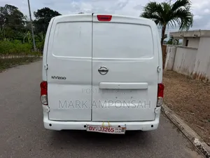 Nissan NV200 2017 White