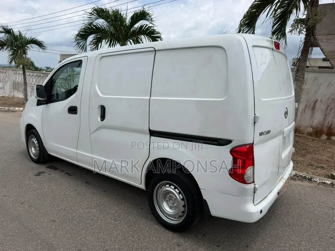 Nissan NV200 2017 White
