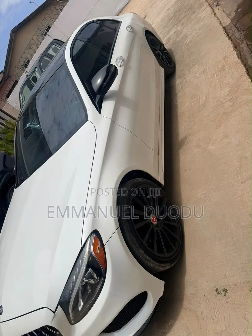 Mercedes-Benz C300 Sport 4Matic Sedan AWD (2.0L 4cyl 7A) 2017 White