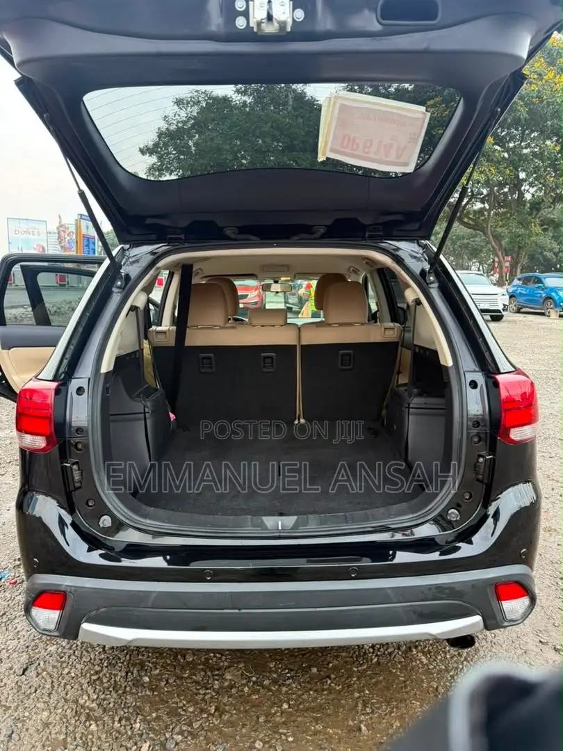 Mitsubishi Outlander ES AWC 2016 Black