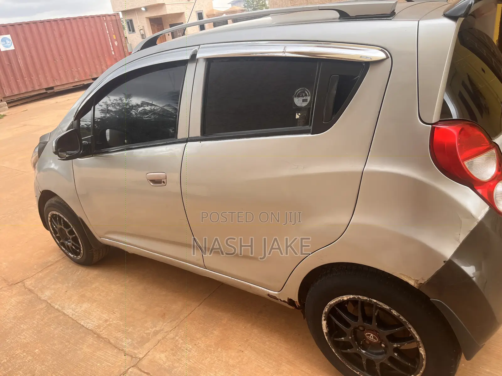 Chevrolet Spark Plus 2012 Gray