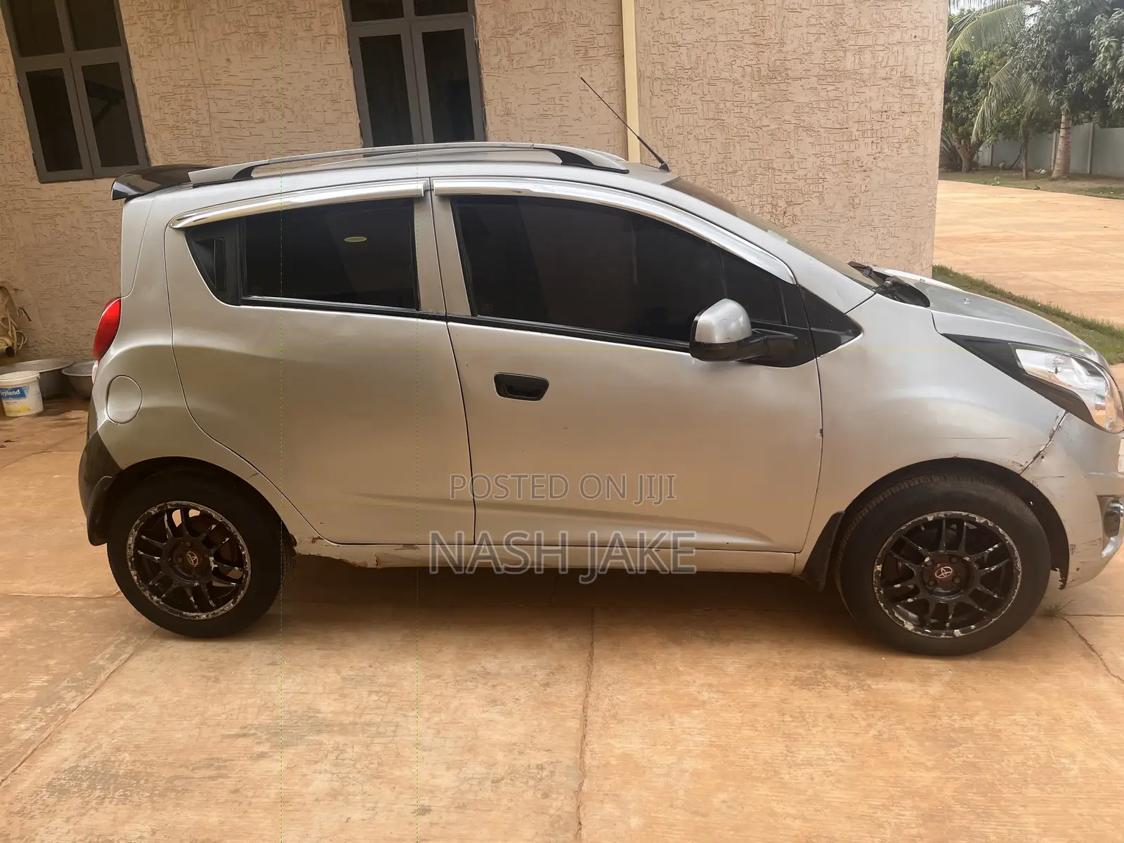 Chevrolet Spark Plus 2012 Gray