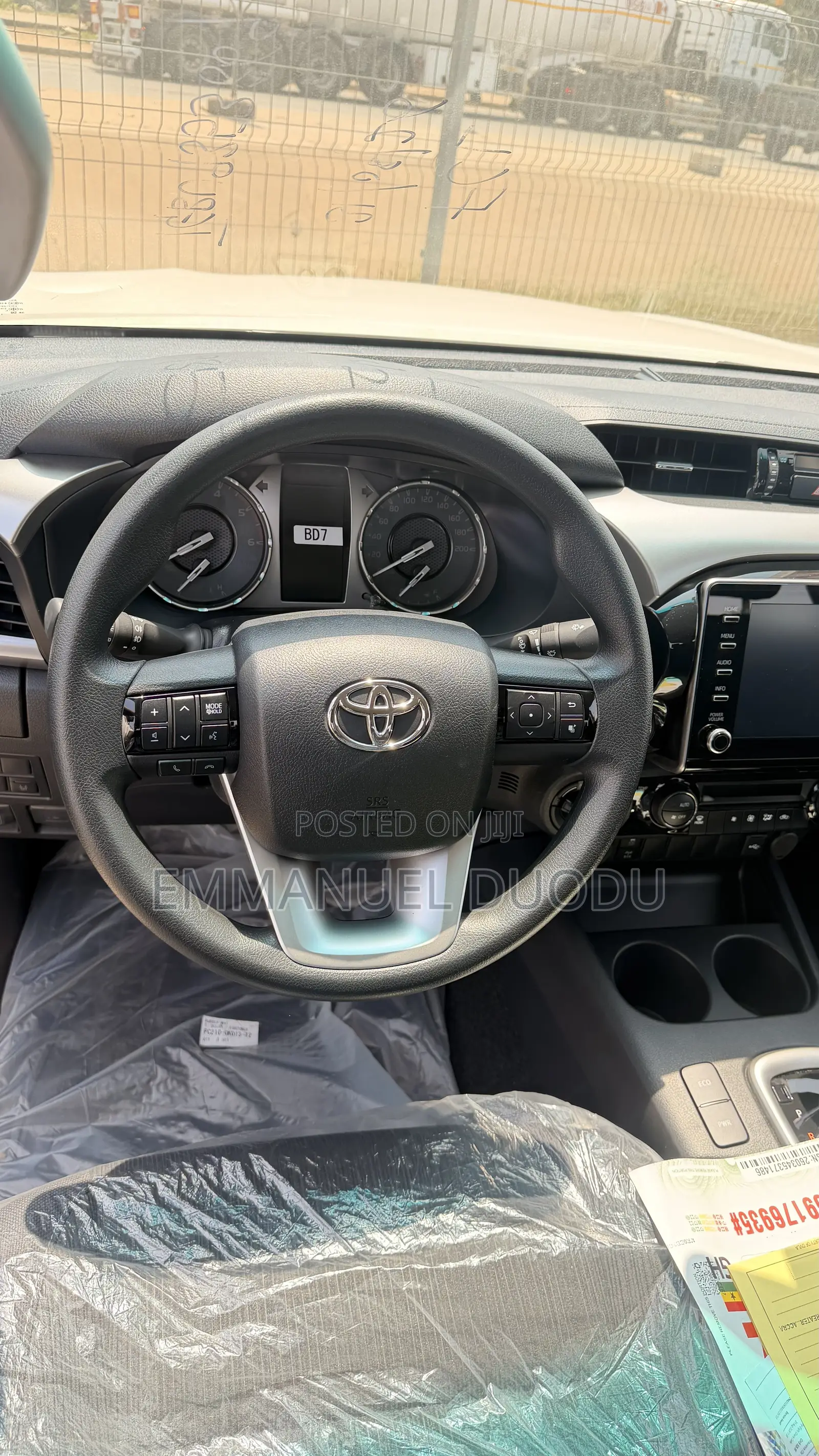 New Toyota Hilux 2025 White