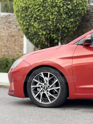 Hyundai Elantra Limited 2019 Orange