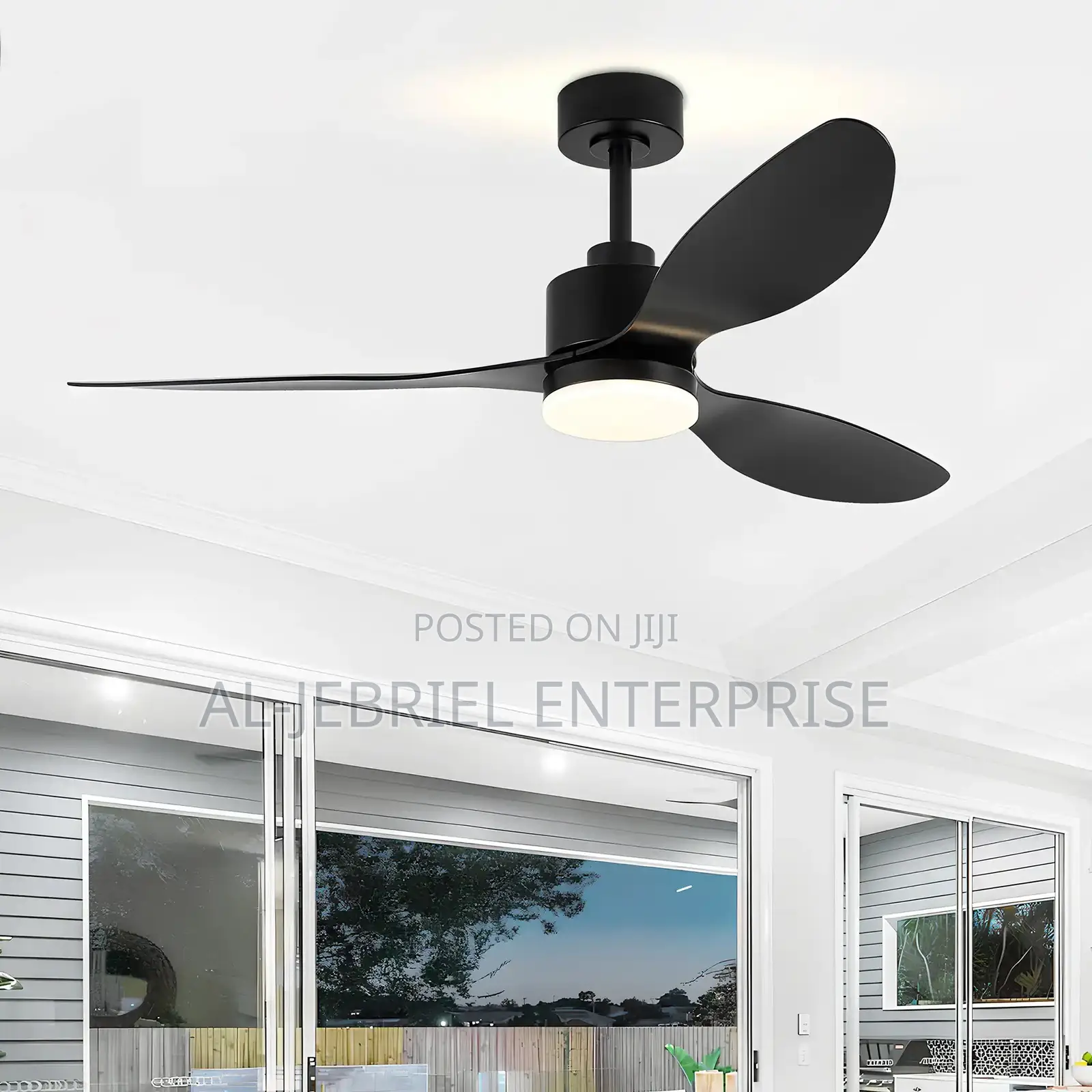 Modern 3-Blade Ceiling Fan With Light and Remote