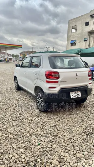 Suzuki S-Presso 2025 White