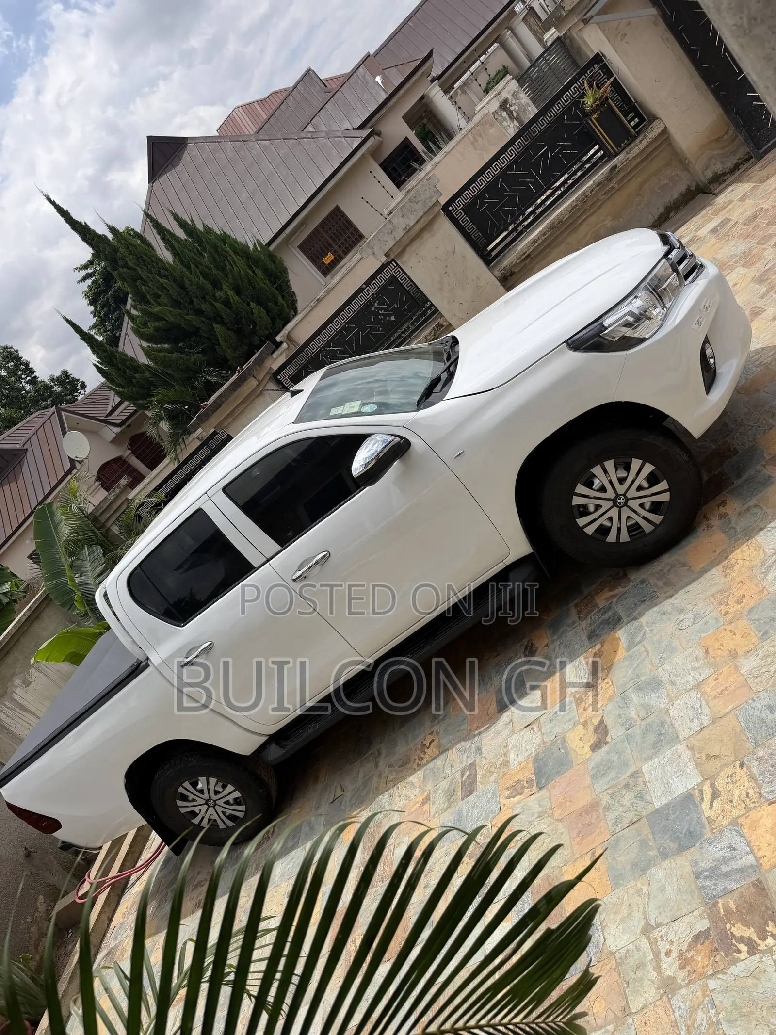 Toyota Hilux Revo Double Cab Deisel 2.8 AWD 2017 White