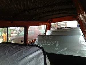 Hyundai H-100 2004 Orange