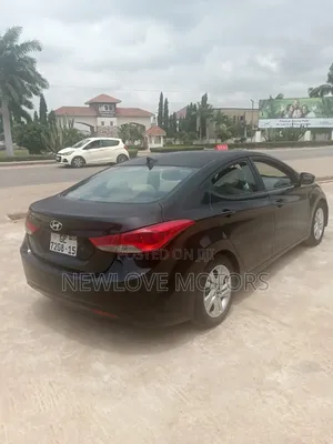 Hyundai Elantra Limited Sedan FWD (1.8L 4cyl 6A) 2013 Black