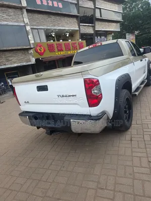 Toyota Tundra 2016 White