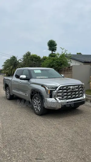 Toyota Tundra Limited 2022 Silver