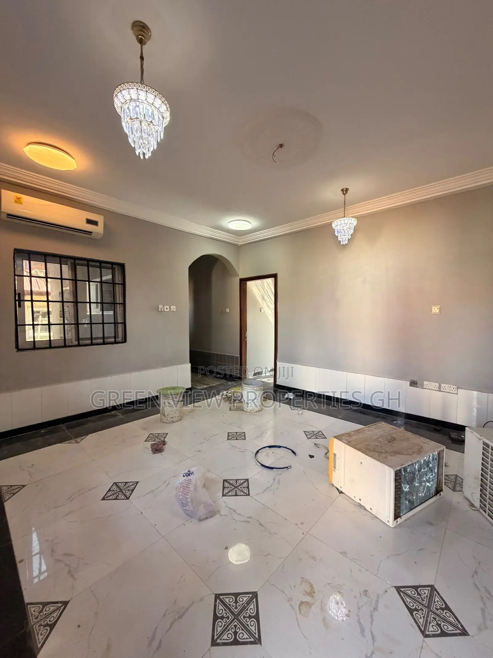 2bdrm Apartment in West Hills Mall Area for rent
