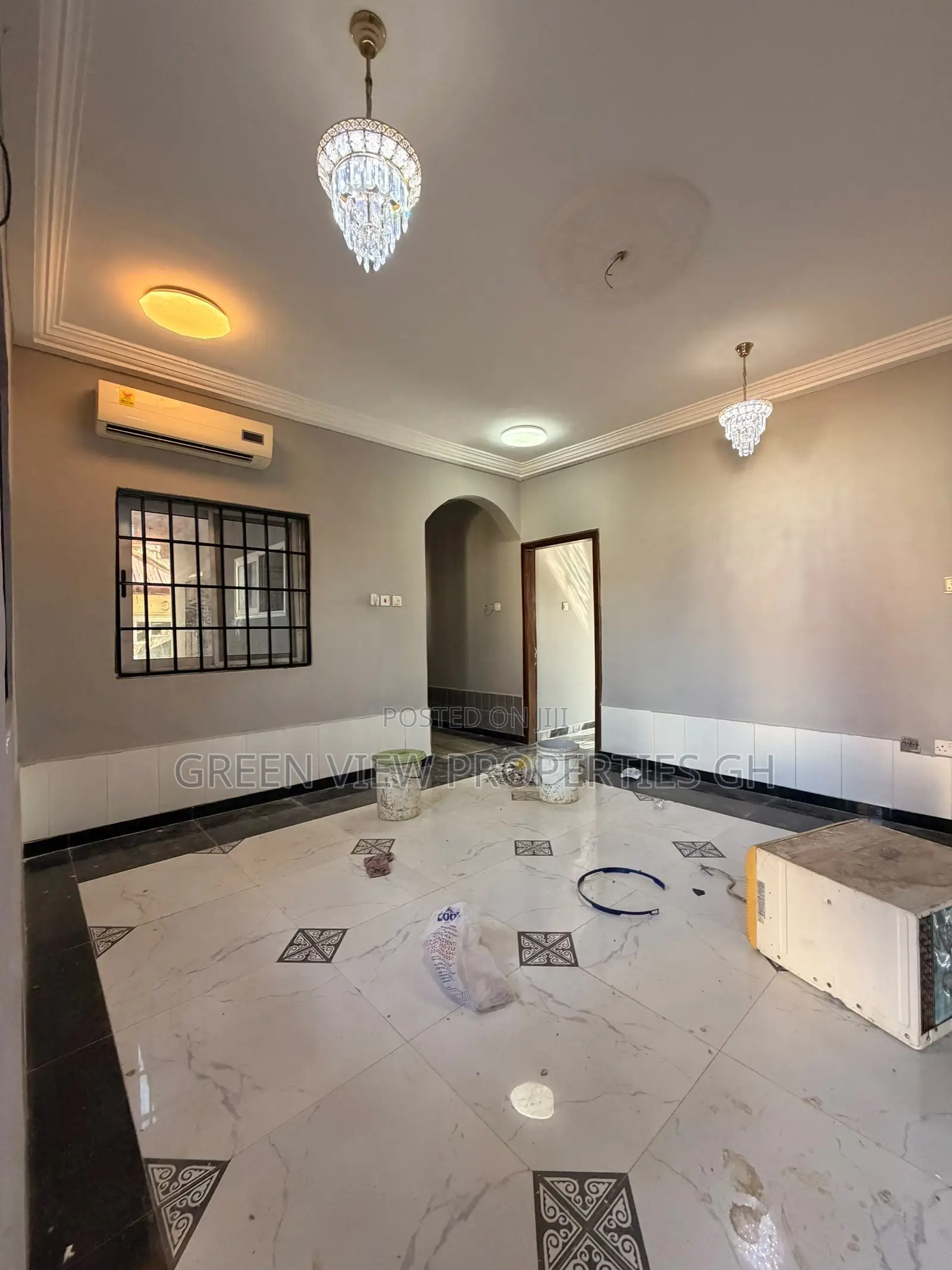 2bdrm Apartment in West Hills Mall Area for rent