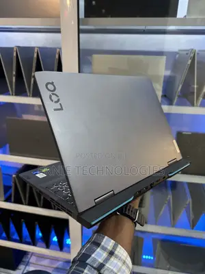 Laptop Lenovo LOQ 15IRH8 16GB Intel Core i7 SSD 512GB