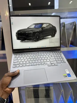 Laptop Lenovo LOQ 15IRH8 16GB Intel Core i7 SSD 512GB