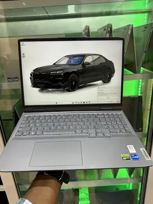 Laptop Lenovo LOQ 15IRH8 16GB Intel Core i7 SSD 512GB