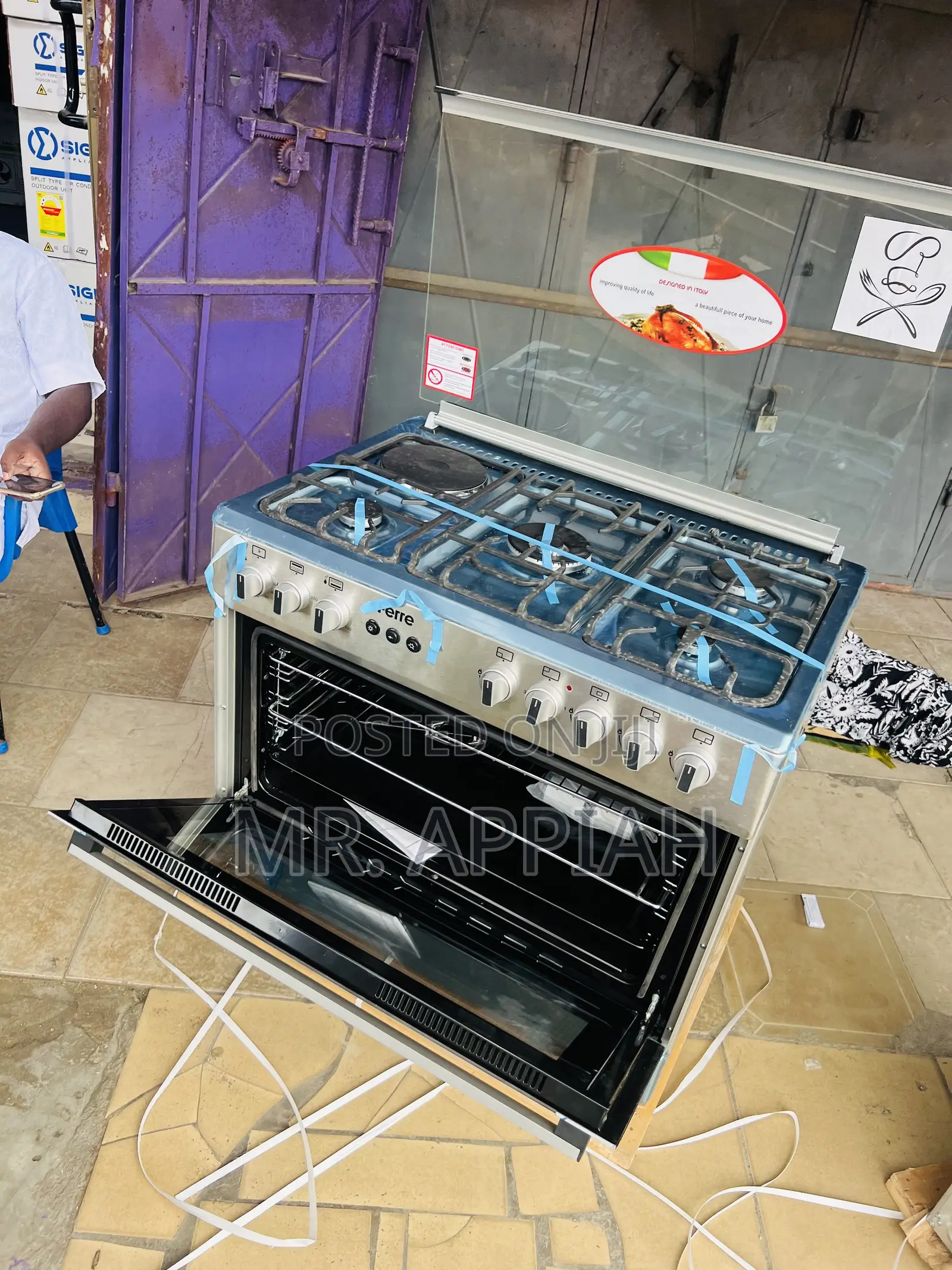 Extremely Adorable Ferre 90cm 4 Gas With 1 Electric Burner(Glass Lid)