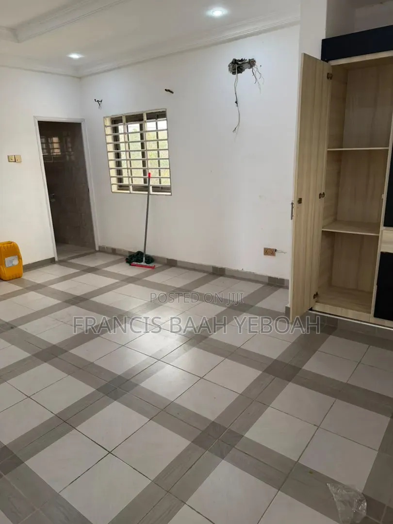 1bdrm Apartment in Shining Star Real, Gomoa East for rent