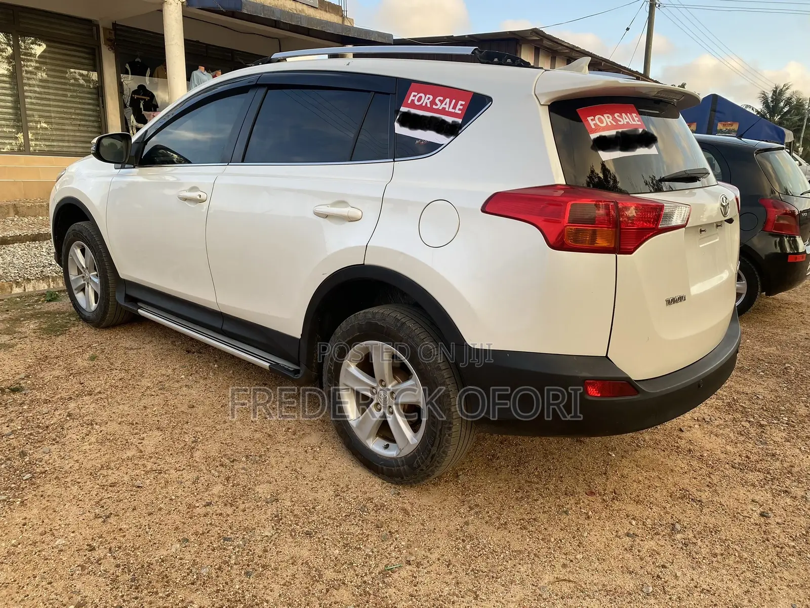 Toyota RAV4 LE 4dr SUV (2.5L 4cyl 6A) 2014 White