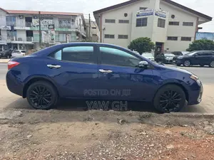 Toyota Corolla LE 4dr Sedan (1.8L 4cyl CVT) 2016 Blue