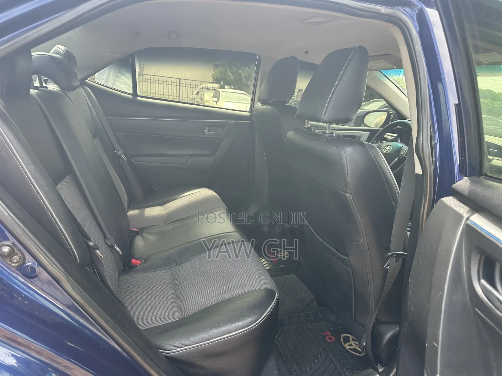 Toyota Corolla LE 4dr Sedan (1.8L 4cyl CVT) 2016 Blue