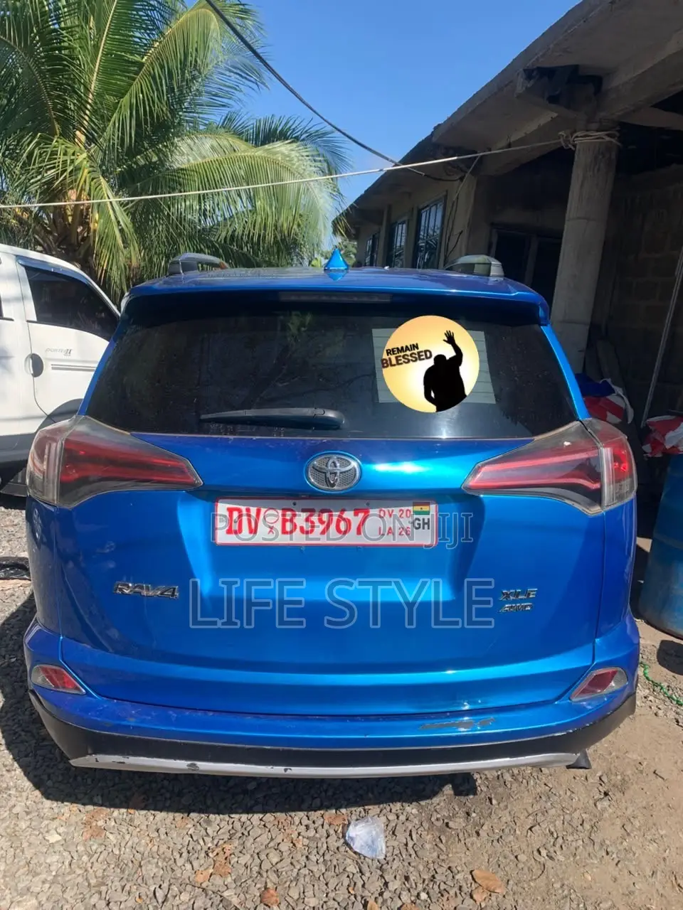 Toyota RAV4 2018 Blue