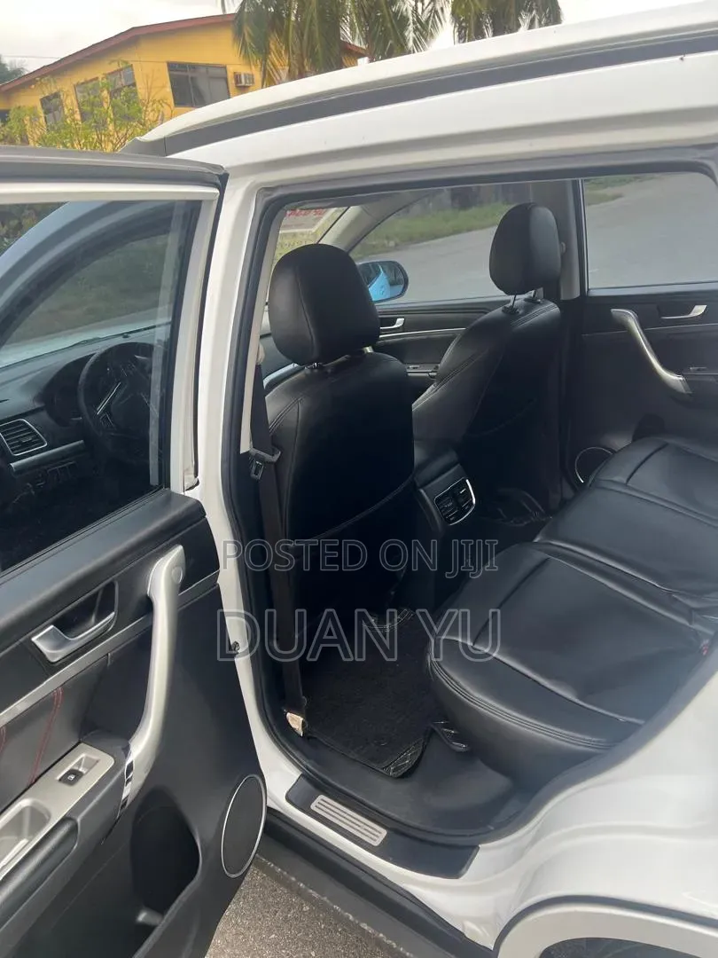 Haval M6 2017 White
