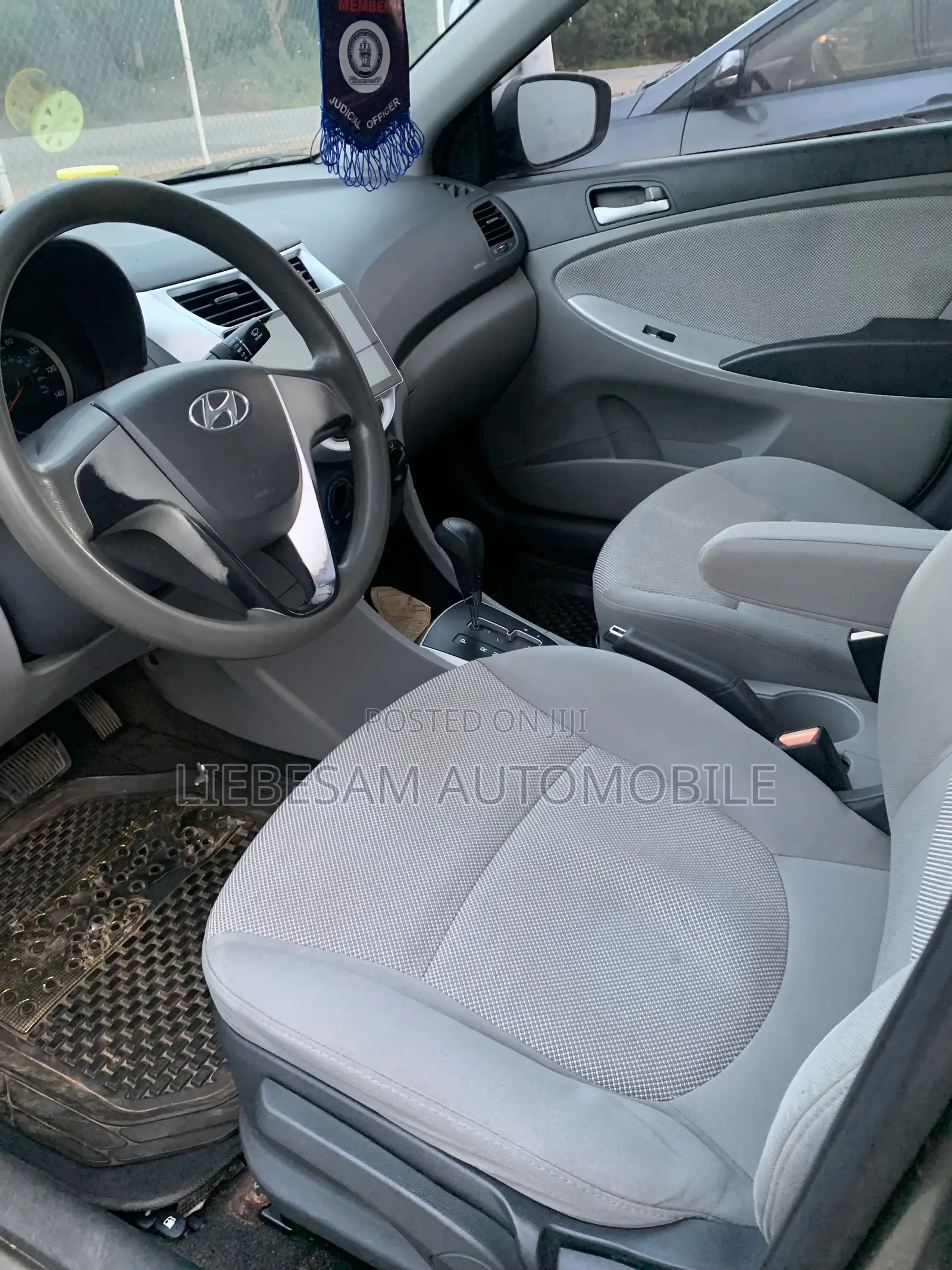 Hyundai Accent GLS 2012 Beige