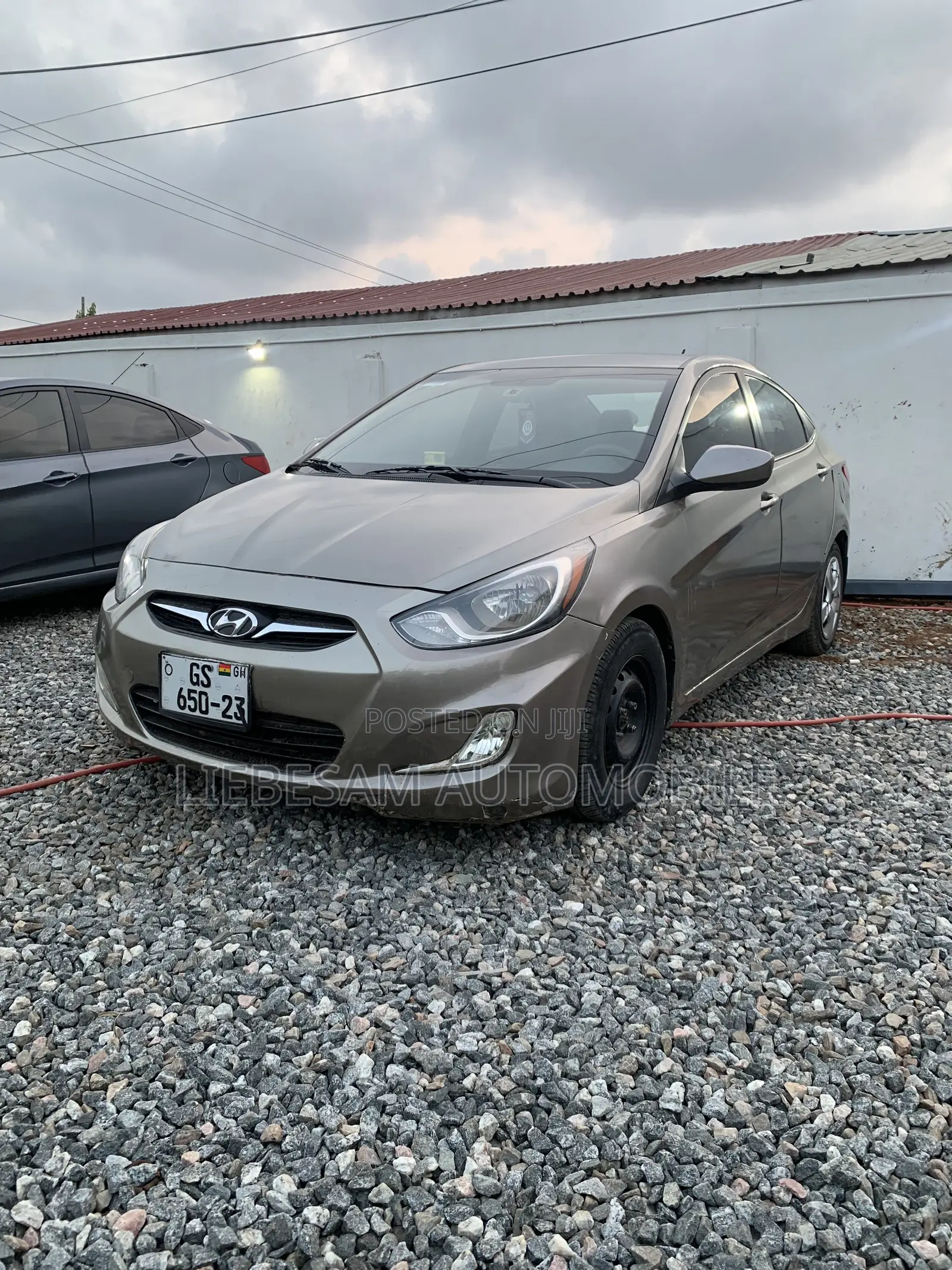 Hyundai Accent GLS 2012 Beige