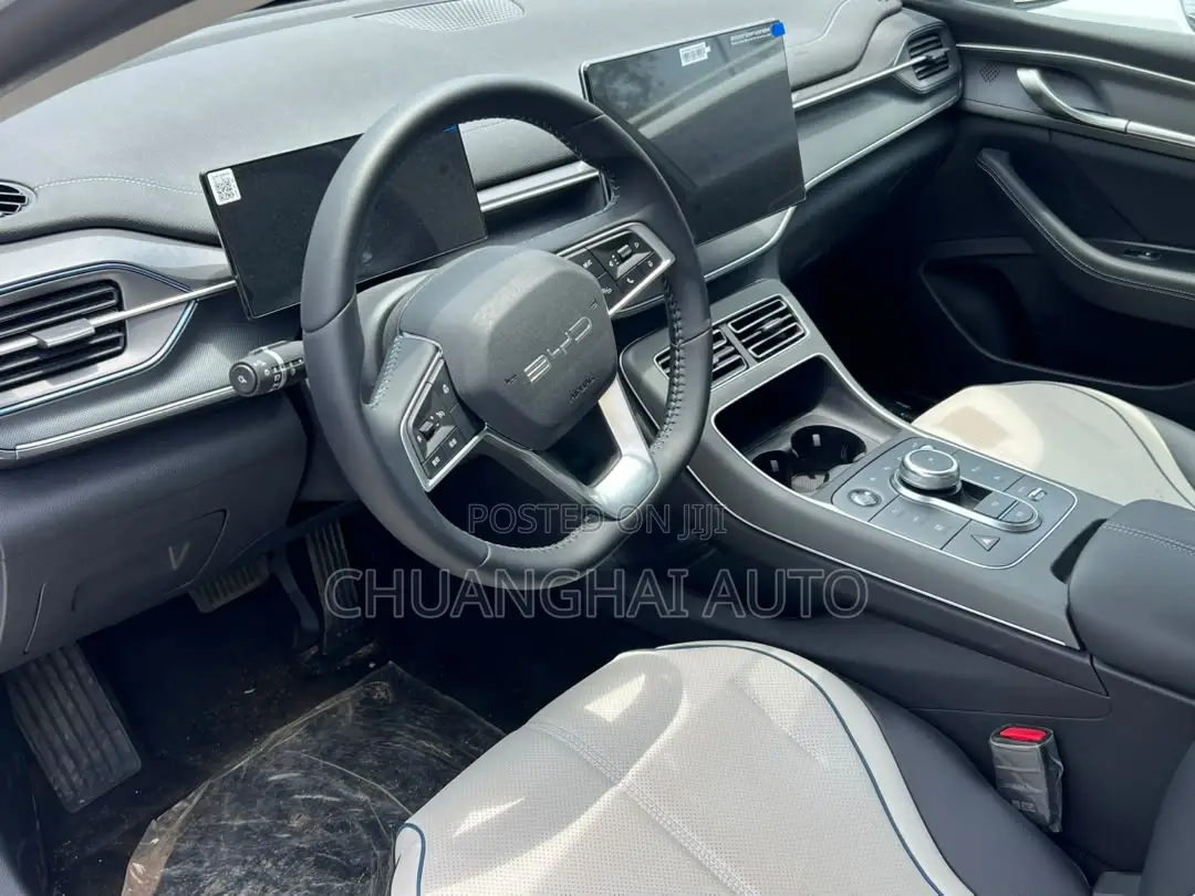 New BYD Destroyer 05 DM-i 1.5 Hybrid FWD 2025 White
