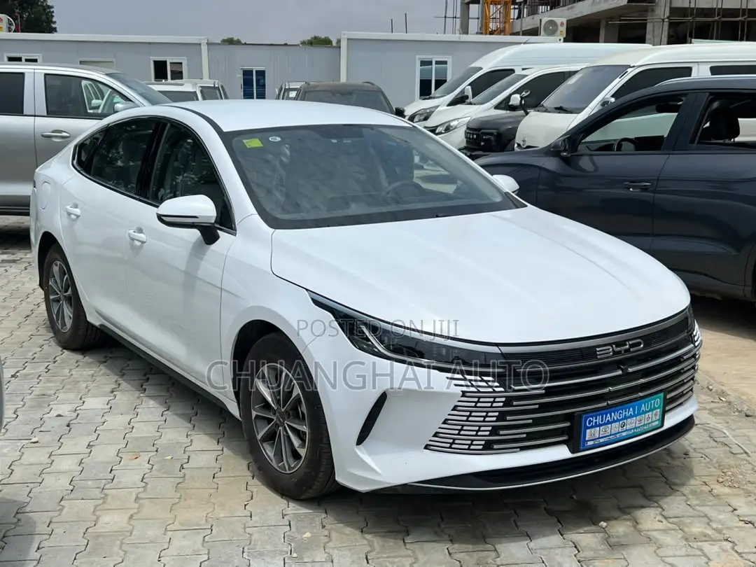 New BYD Destroyer 05 DM-i 1.5 Hybrid FWD 2025 White