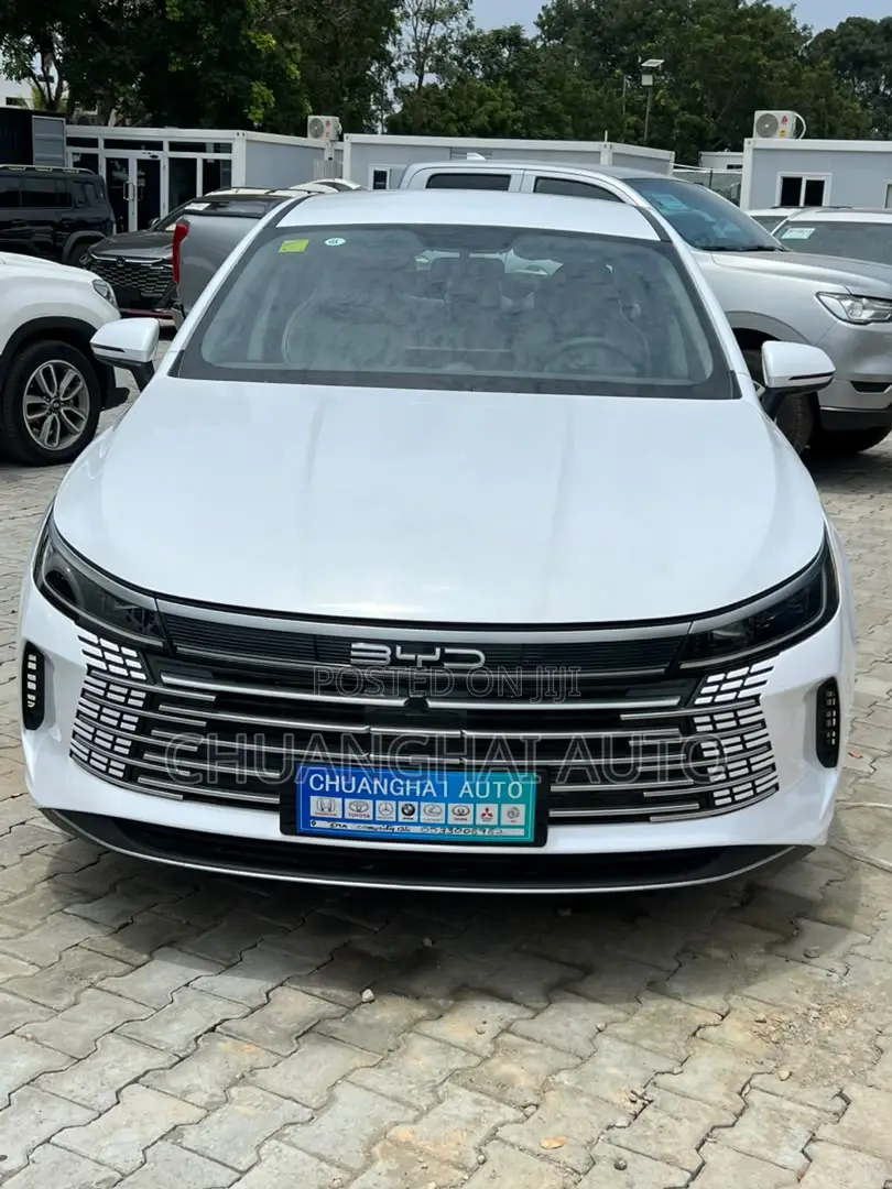 New BYD Destroyer 05 DM-i 1.5 Hybrid FWD 2025 White